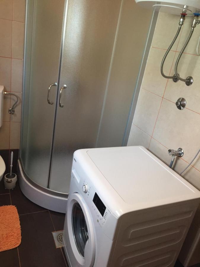 Apartments Kukuruzovic Vrh  エクステリア 写真