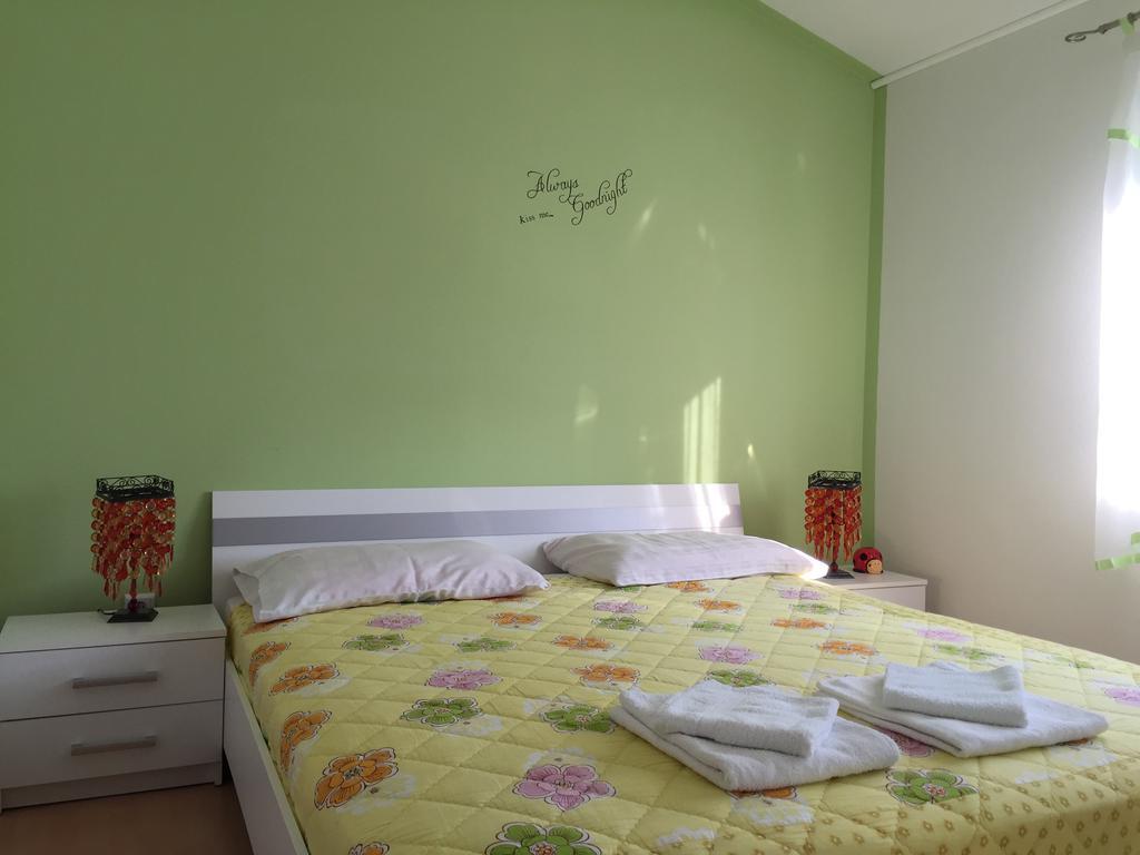 Apartments Kukuruzovic Vrh  エクステリア 写真