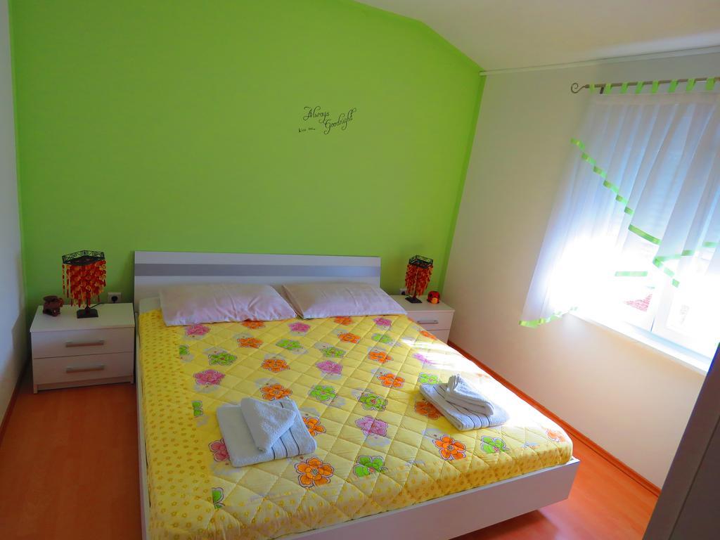 Apartments Kukuruzovic Vrh  エクステリア 写真